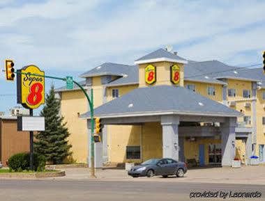Готель Super 8 By Wyndham Saskatoon Near Saskatoon Airport Екстер'єр фото